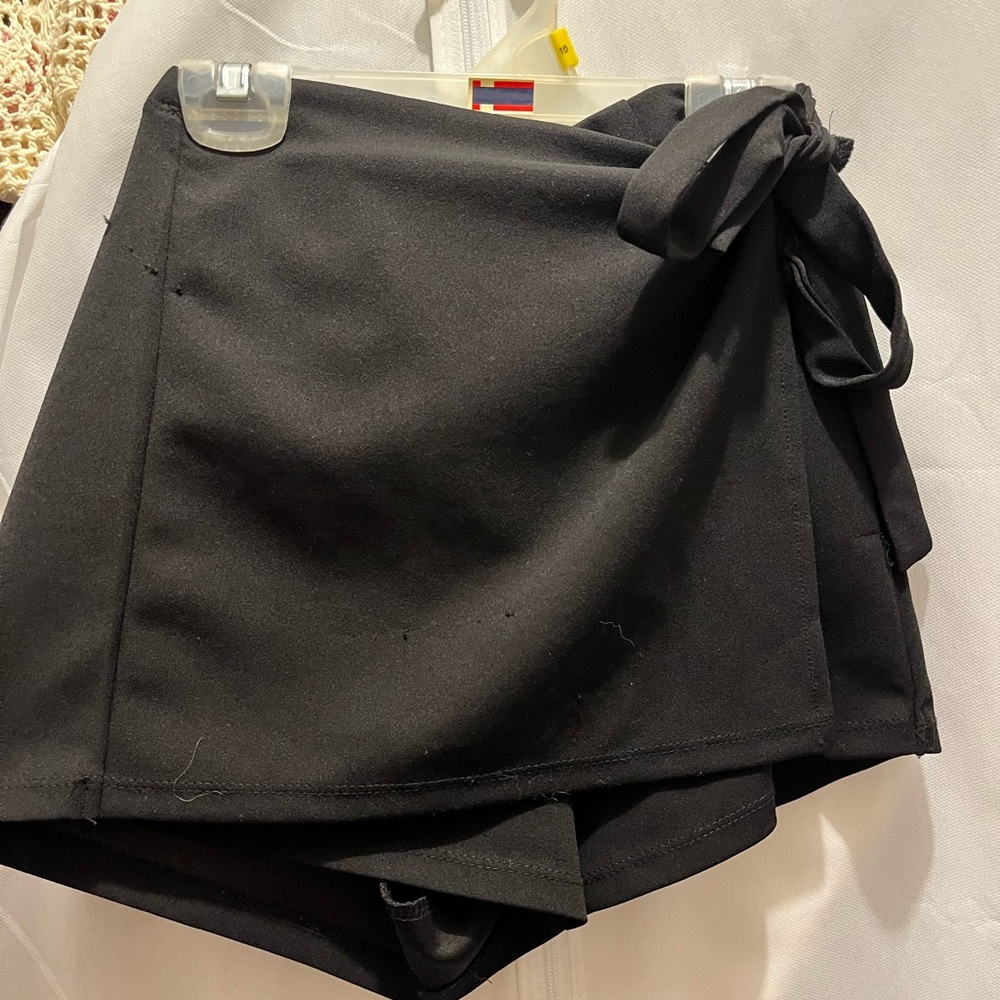 Forever 21 wrapped skort